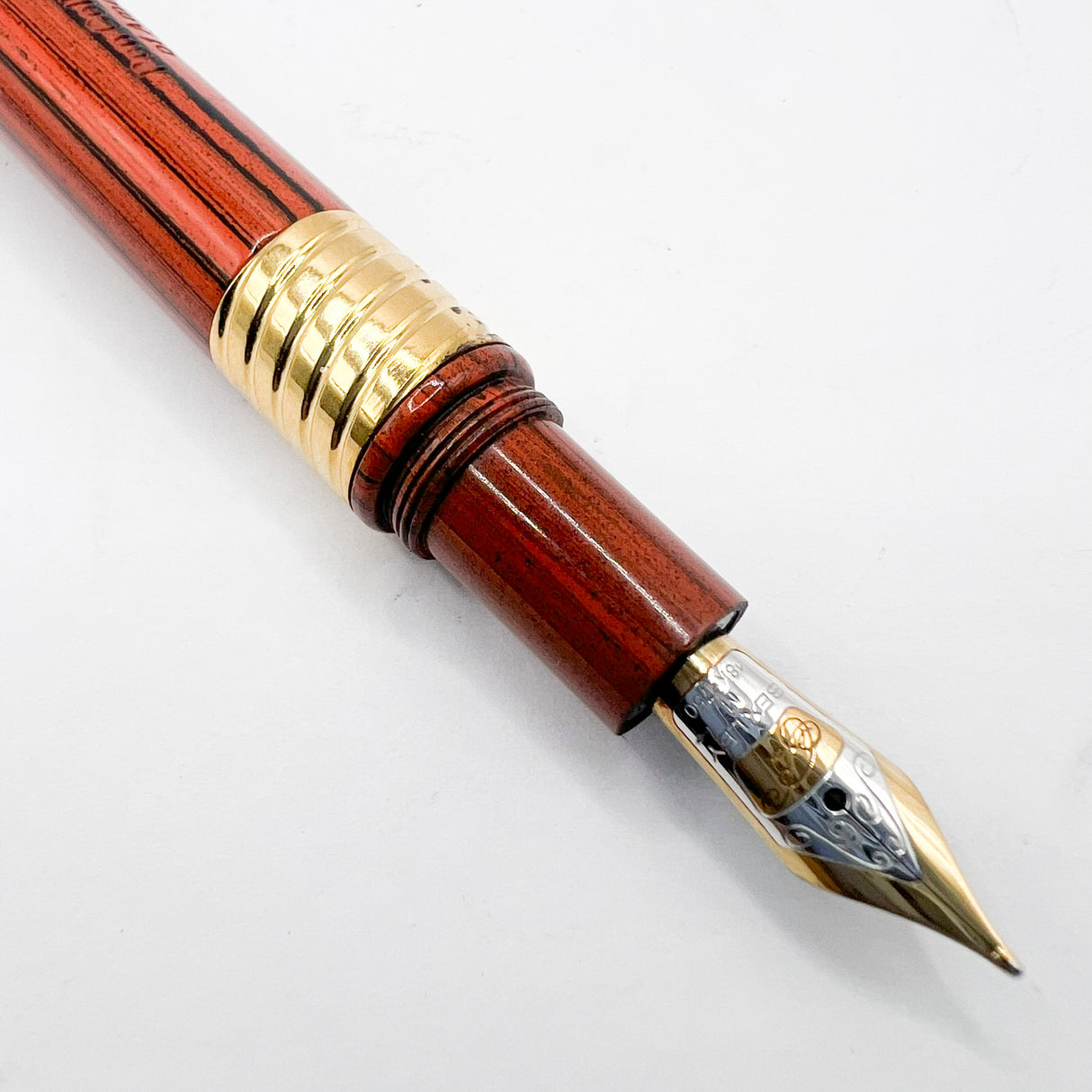 Bexley Woodgrain Ebonite Taper Cap Fountain Pen Limited Edition on behalf of Pen Collectors of America - Fine  18kt Gold Nib