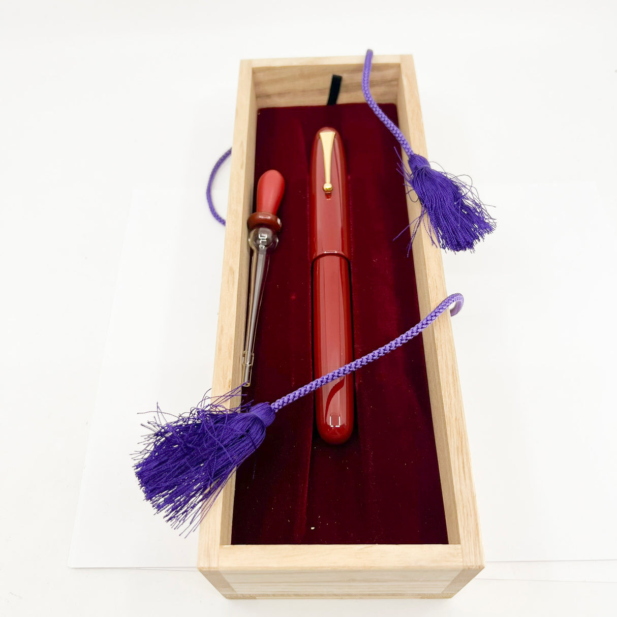 Pilot Namiki Emperor Red Urushi Fountain Pen - Broad 21 kt Gold Nib - Circa 1996