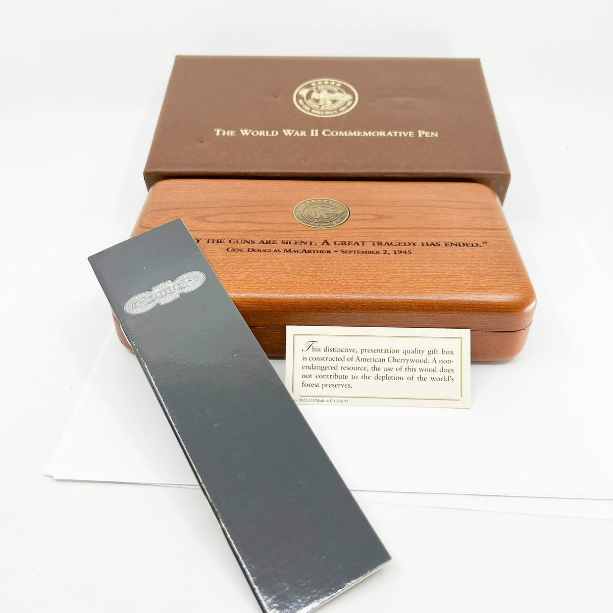 Parker Duofold  Douglas MacArthur Centennial (Largest Size) Limited Edition Fountain Pen   - Fine 18kt Gold Nib