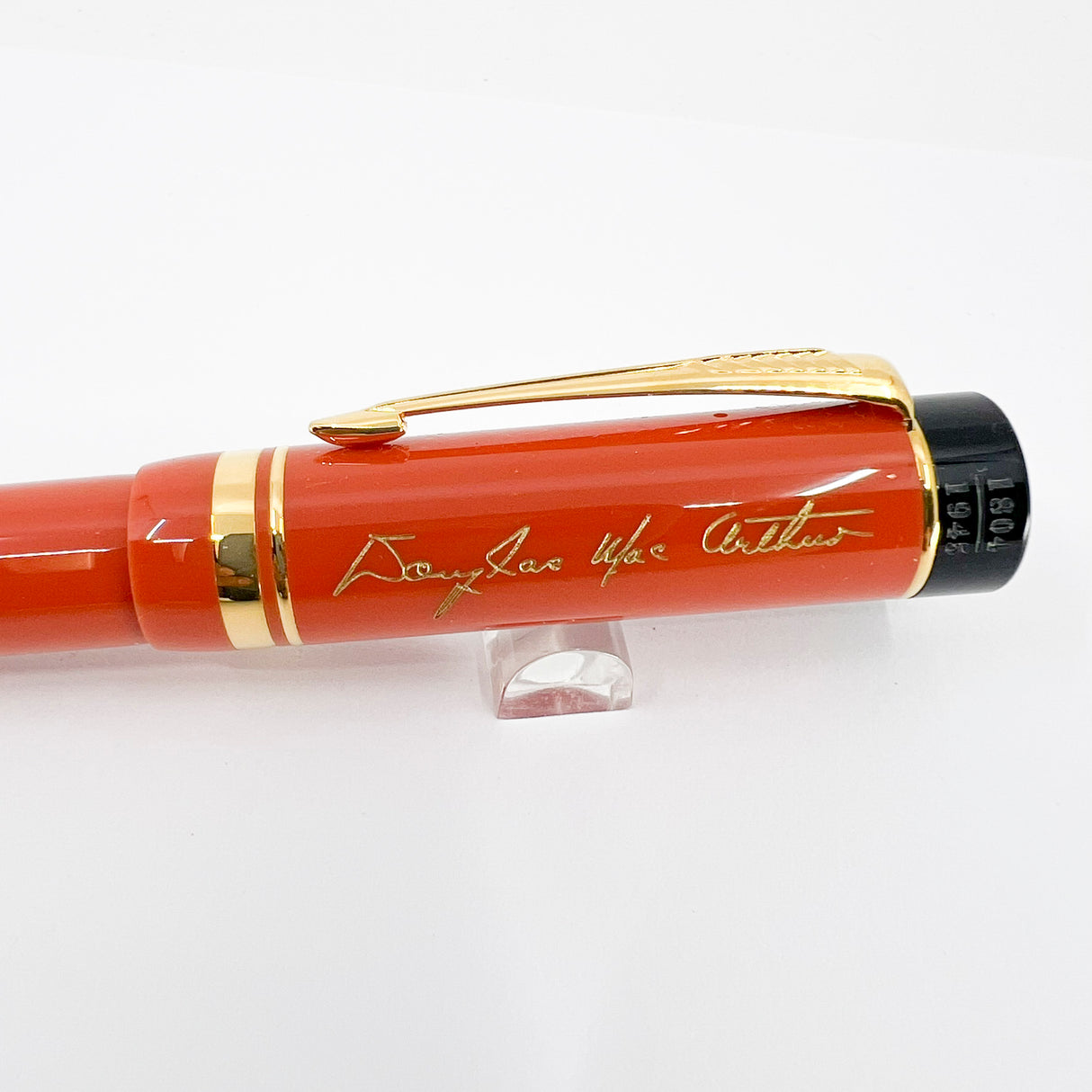 Parker Duofold  Douglas MacArthur Centennial (Largest Size) Limited Edition Fountain Pen   - Fine 18kt Gold Nib