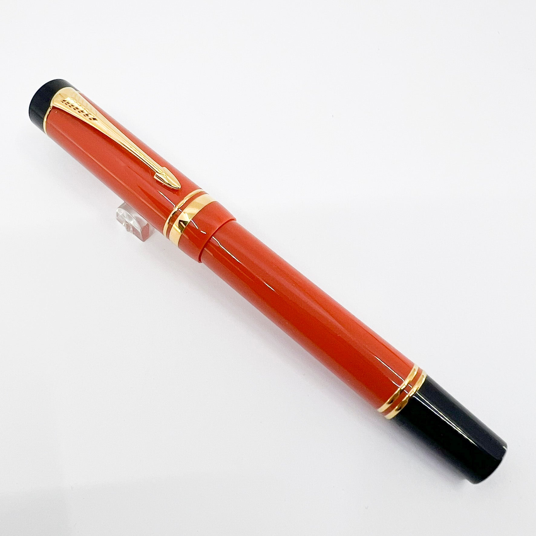 Parker Duofold  Douglas MacArthur Centennial (Largest Size) Limited Edition Fountain Pen   - Fine 18kt Gold Nib