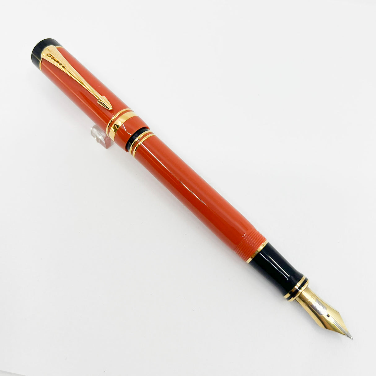 Parker Duofold  Douglas MacArthur Centennial (Largest Size) Limited Edition Fountain Pen   - Fine 18kt Gold Nib