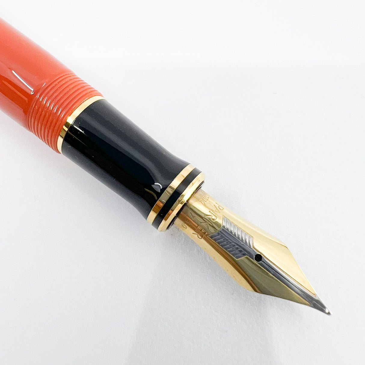 Parker Duofold  Douglas MacArthur Centennial (Largest Size) Limited Edition Fountain Pen   - Fine 18kt Gold Nib