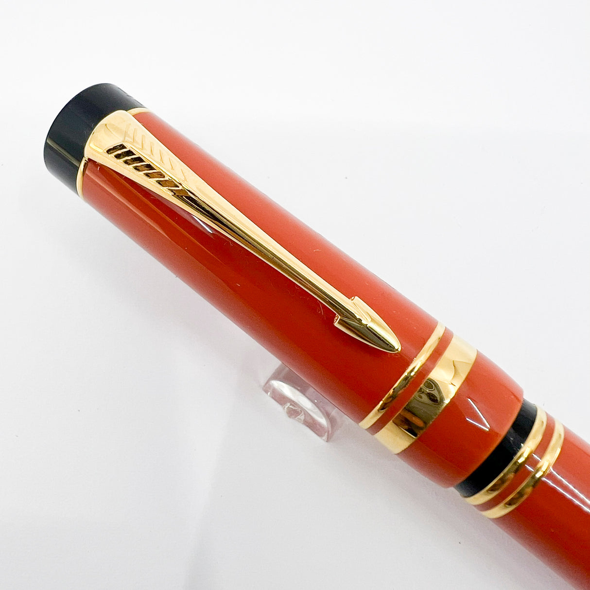 Parker Duofold  Douglas MacArthur Centennial (Largest Size) Limited Edition Fountain Pen   - Fine 18kt Gold Nib