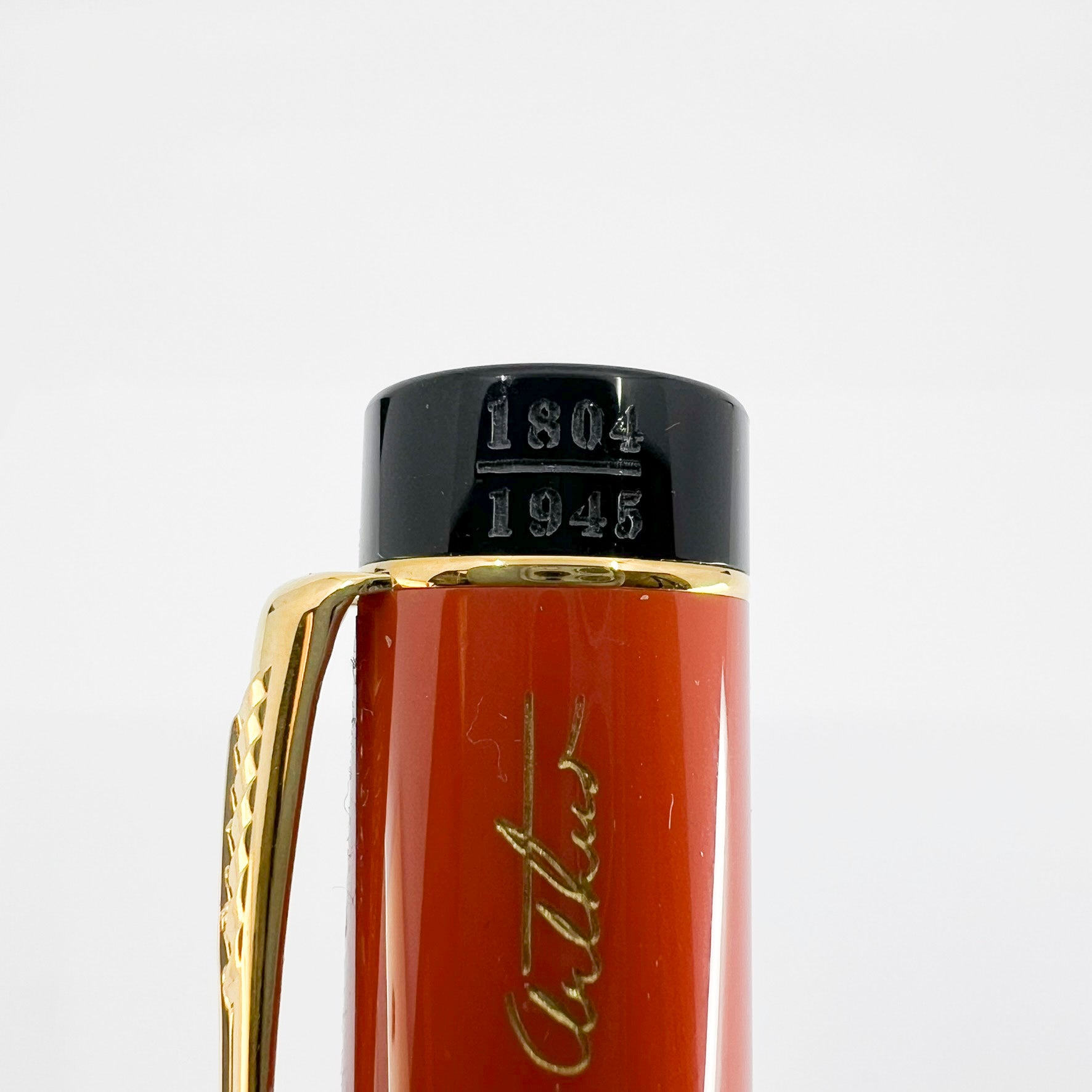 Parker Duofold  Douglas MacArthur Centennial (Largest Size) Limited Edition Fountain Pen   - Fine 18kt Gold Nib