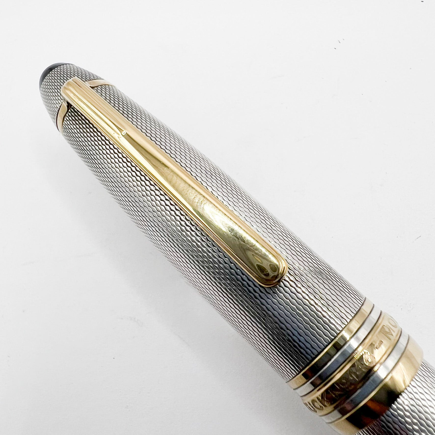 Montblanc Meisterstück Solitaire LeGrand Barleycorn Sterling Silver  #146S Fountain Pen - Flexible Fine 18kt Gold Nib