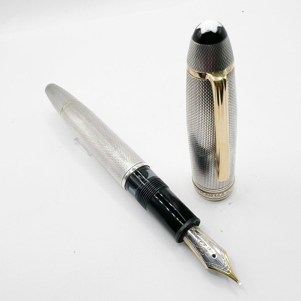 Montblanc Meisterstück Solitaire LeGrand Barleycorn Sterling Silver  #146S Fountain Pen - Flexible Fine 18kt Gold Nib