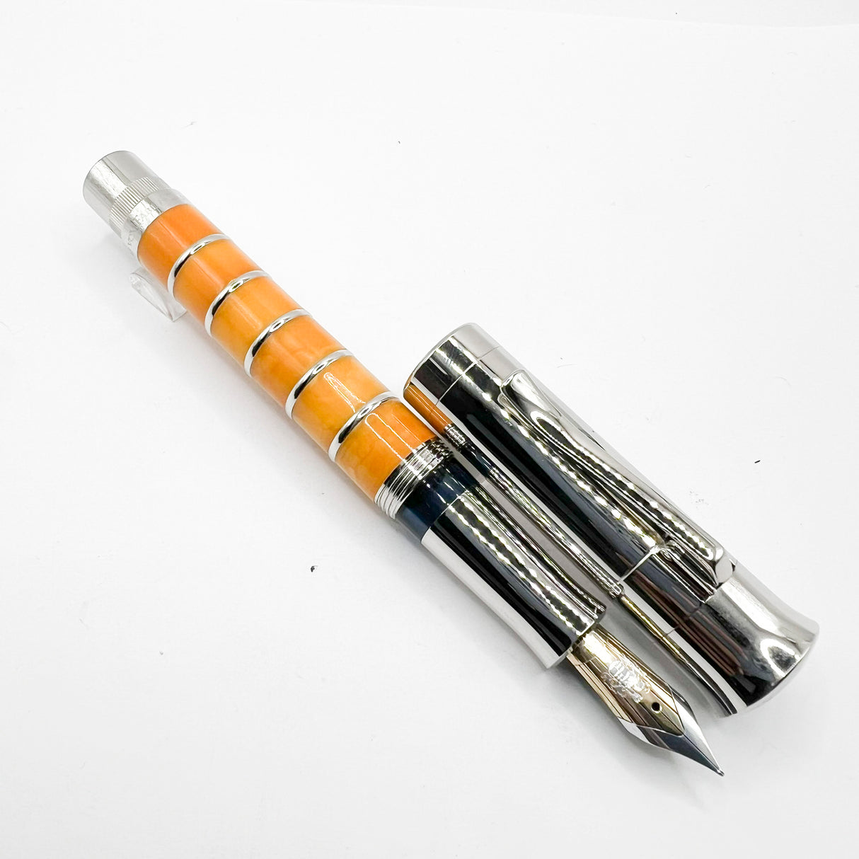 Graf von Faber-Castell "Amber" Pen of the Year 2004 - Medium 18kt Gold Nib - Very Desirable!!