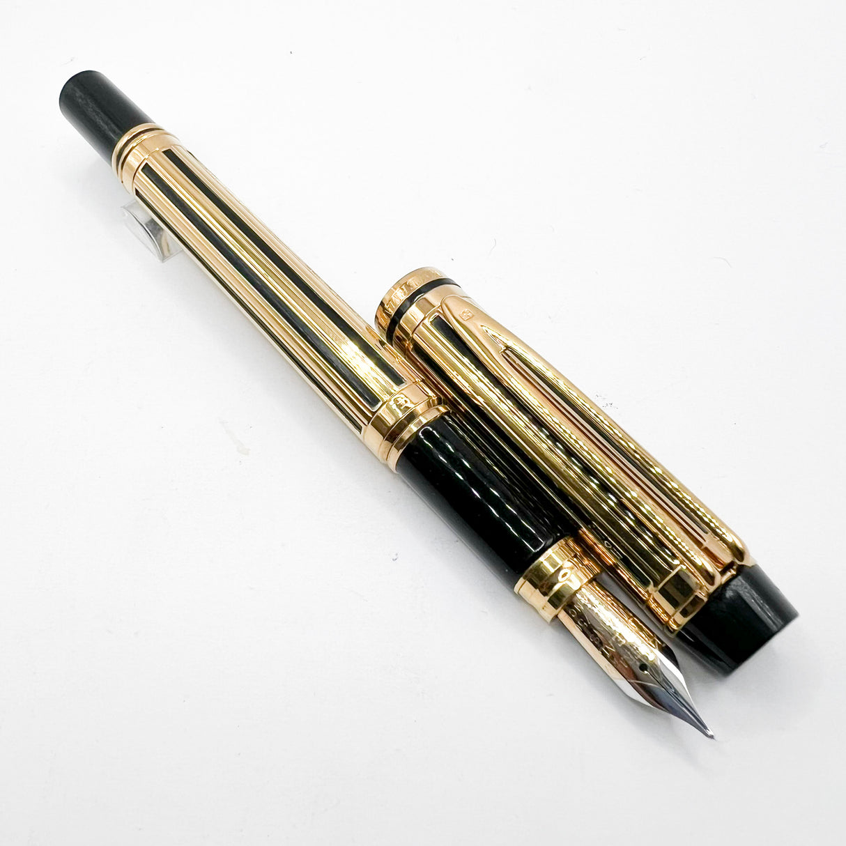 Waterman Night & Day Gold-Plated Fountain Pen - Medium 18kt Gold Nib