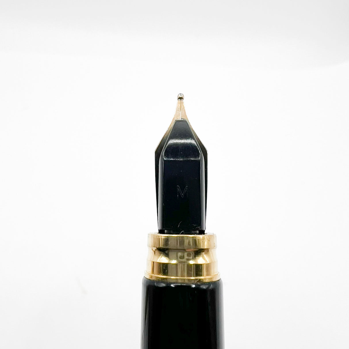 Waterman Night & Day Gold-Plated Fountain Pen - Medium 18kt Gold Nib