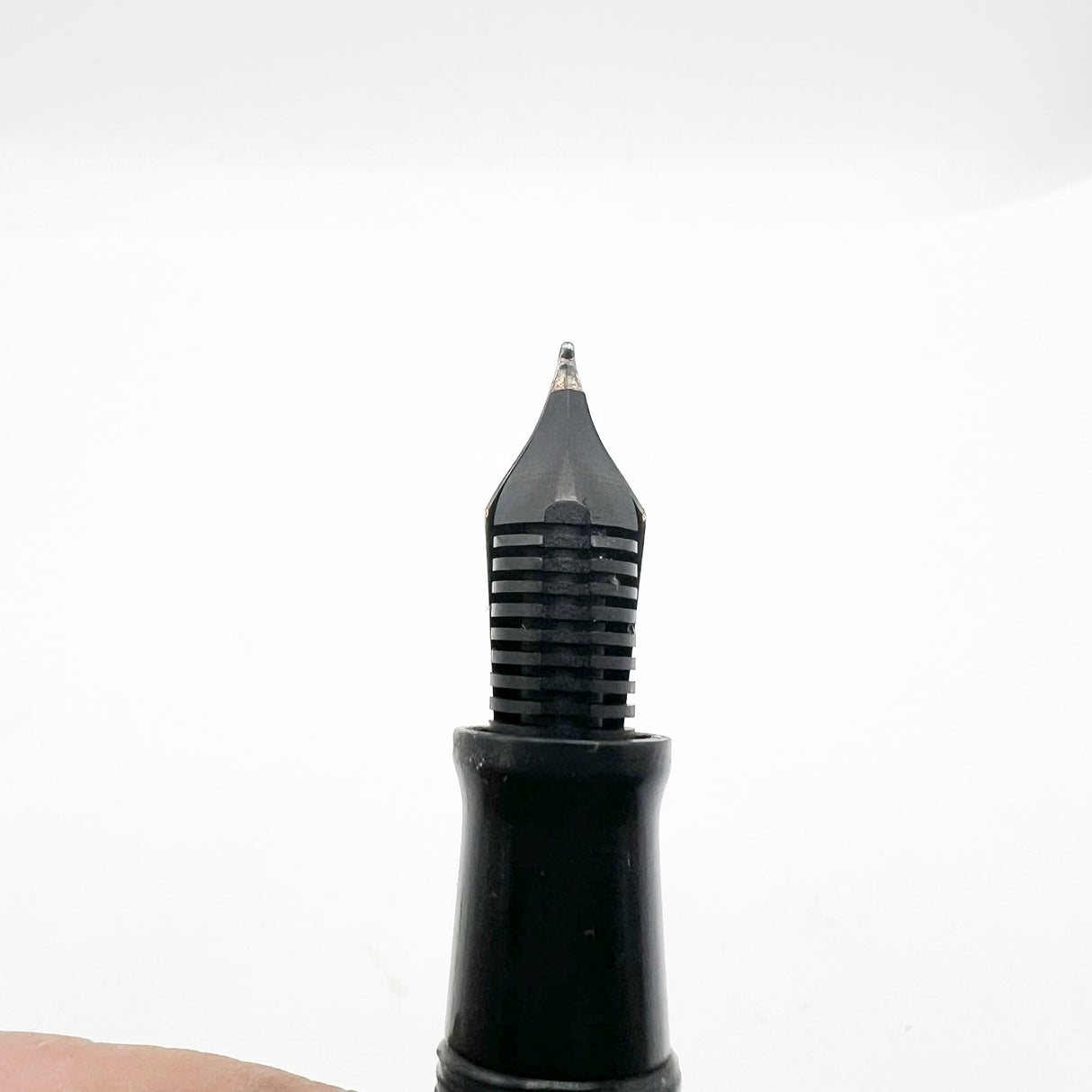 Sheaffer Nostalgia SOLID 14KT GOLD Filigree Fountain Pen - Fine 18kt Gold Nib