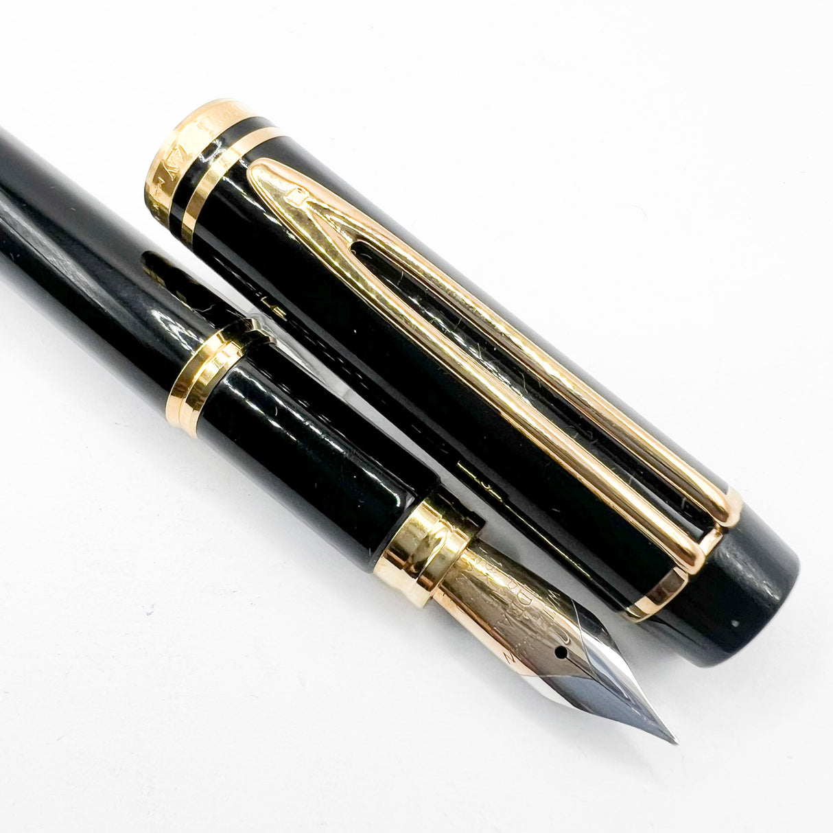 Waterman Man 100 Black Fountain Pen - Fine 18kt Gold Nib