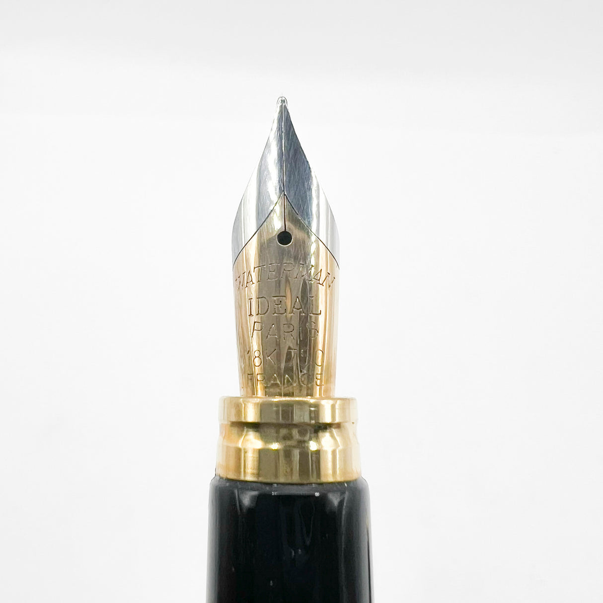Waterman Man 100 Black Fountain Pen - Fine 18kt Gold Nib