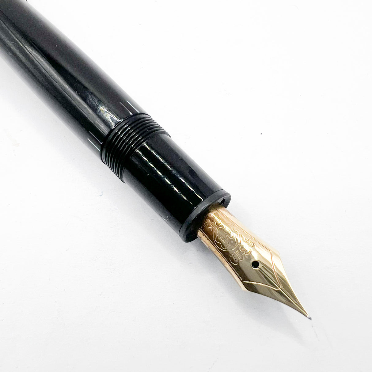 Montblanc Meisterstuck Black Resin #146 LeGrand Fountain Pen - Semi-Flex Extra Fine 14kt Gold Nib