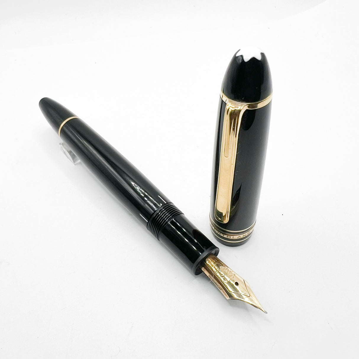 Montblanc Meisterstuck Black Resin #146 LeGrand Fountain Pen - Semi-Flex Extra Fine 14kt Gold Nib
