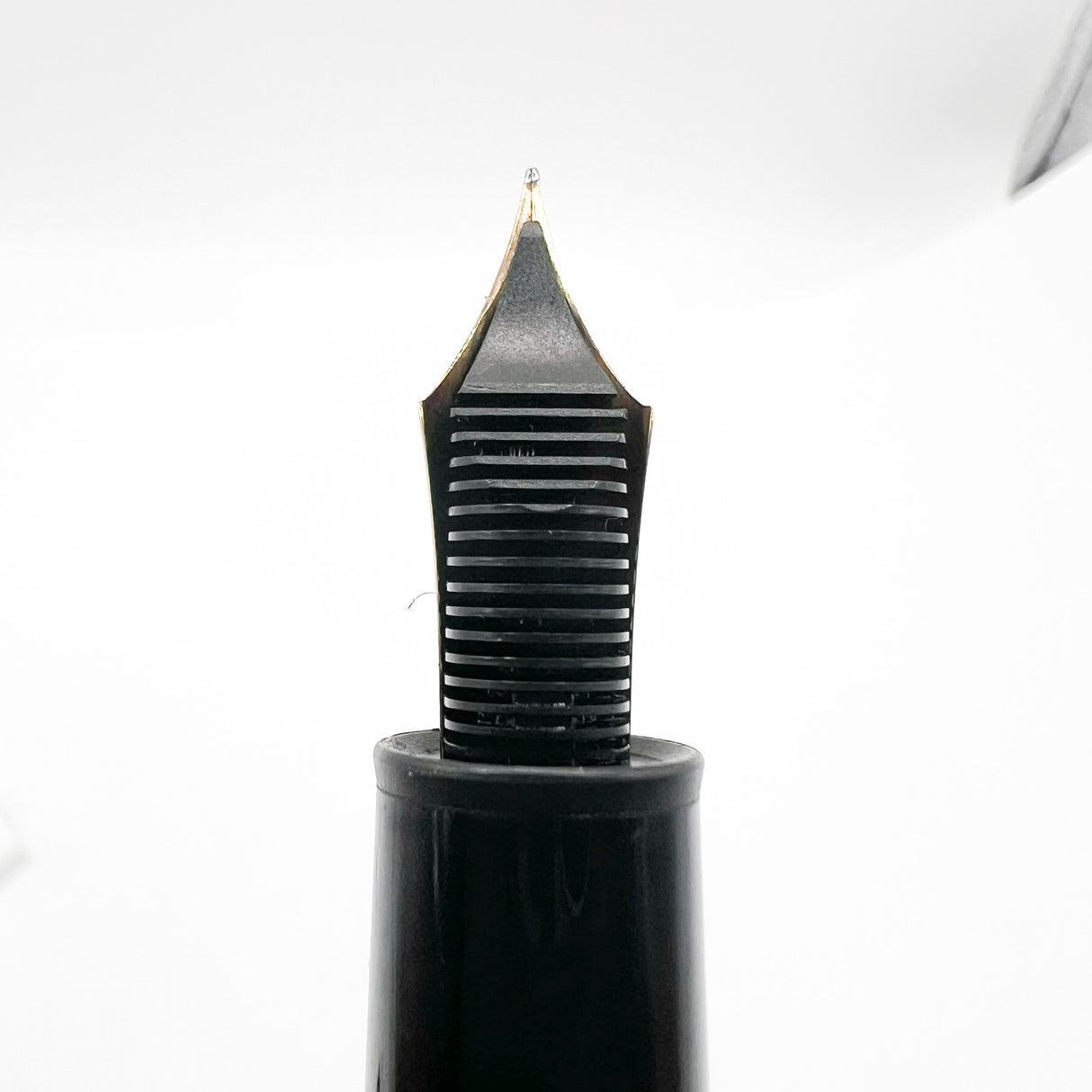 Montblanc Meisterstuck Black Resin #146 LeGrand Fountain Pen - Semi-Flex Extra Fine 14kt Gold Nib