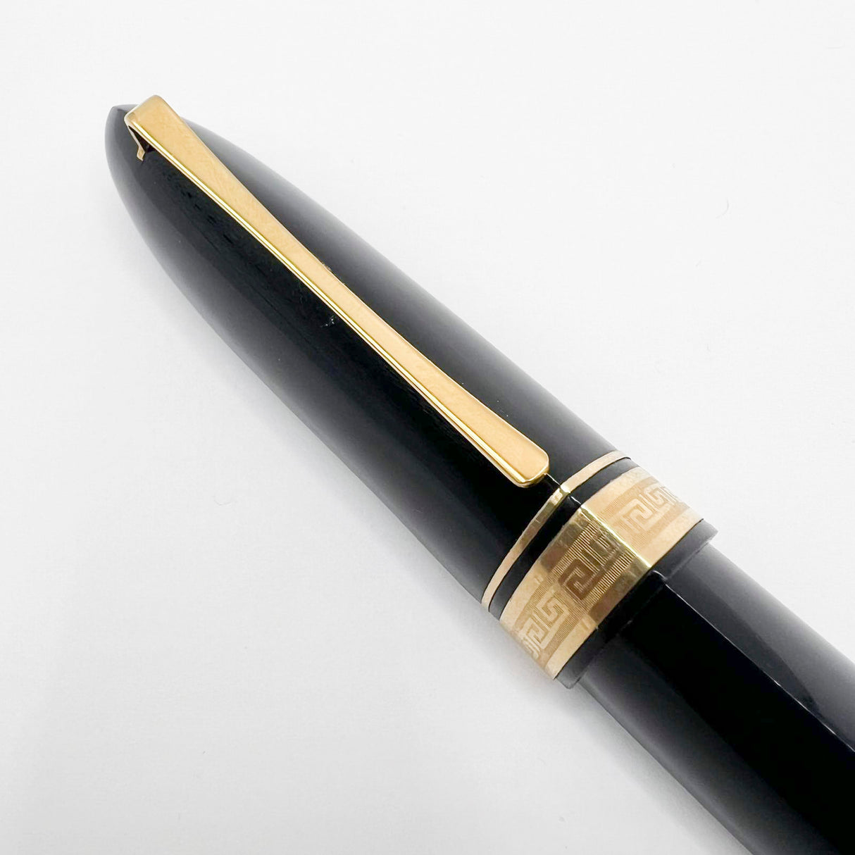 OMAS Blue/Black #360 Oversized Triangulated Fountain Pen - Medium 18kt Gold Nib