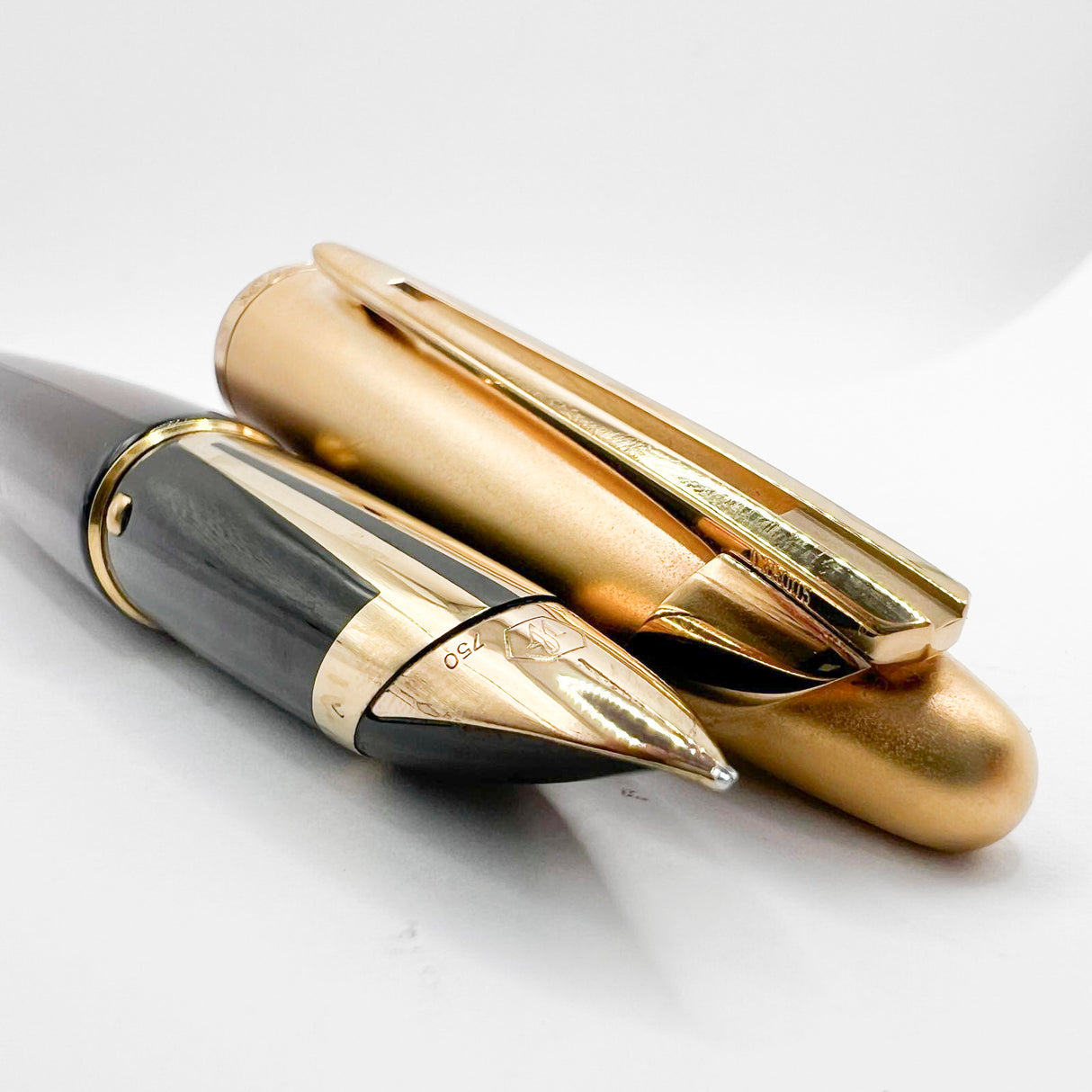 Waterman Edson Ruby Red Translucent Fountain Pen - Medium 18kt Gold Nib - Scarce in Red!