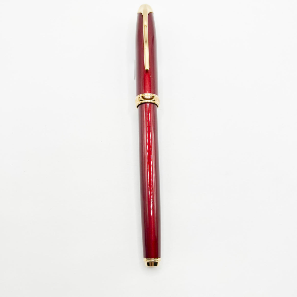 Cross Pinnacle Bordeaux Lacquer Fountain Pen - Fine 18kt Gold Nib