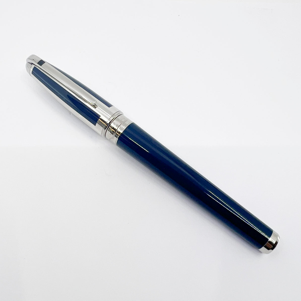 S. T. Dupont Grand Orpheo Theme Placed Midnight Blue Lacquer Fountain Pen - Fine 18kt Gold Nib