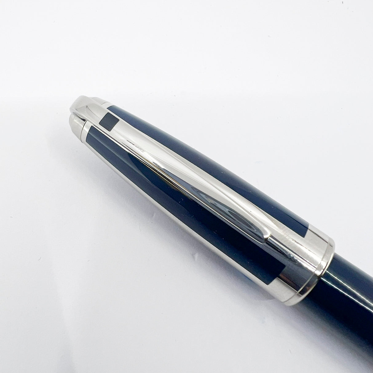 S. T. Dupont Grand Orpheo Theme Placed Midnight Blue Lacquer Fountain Pen - Fine 18kt Gold Nib
