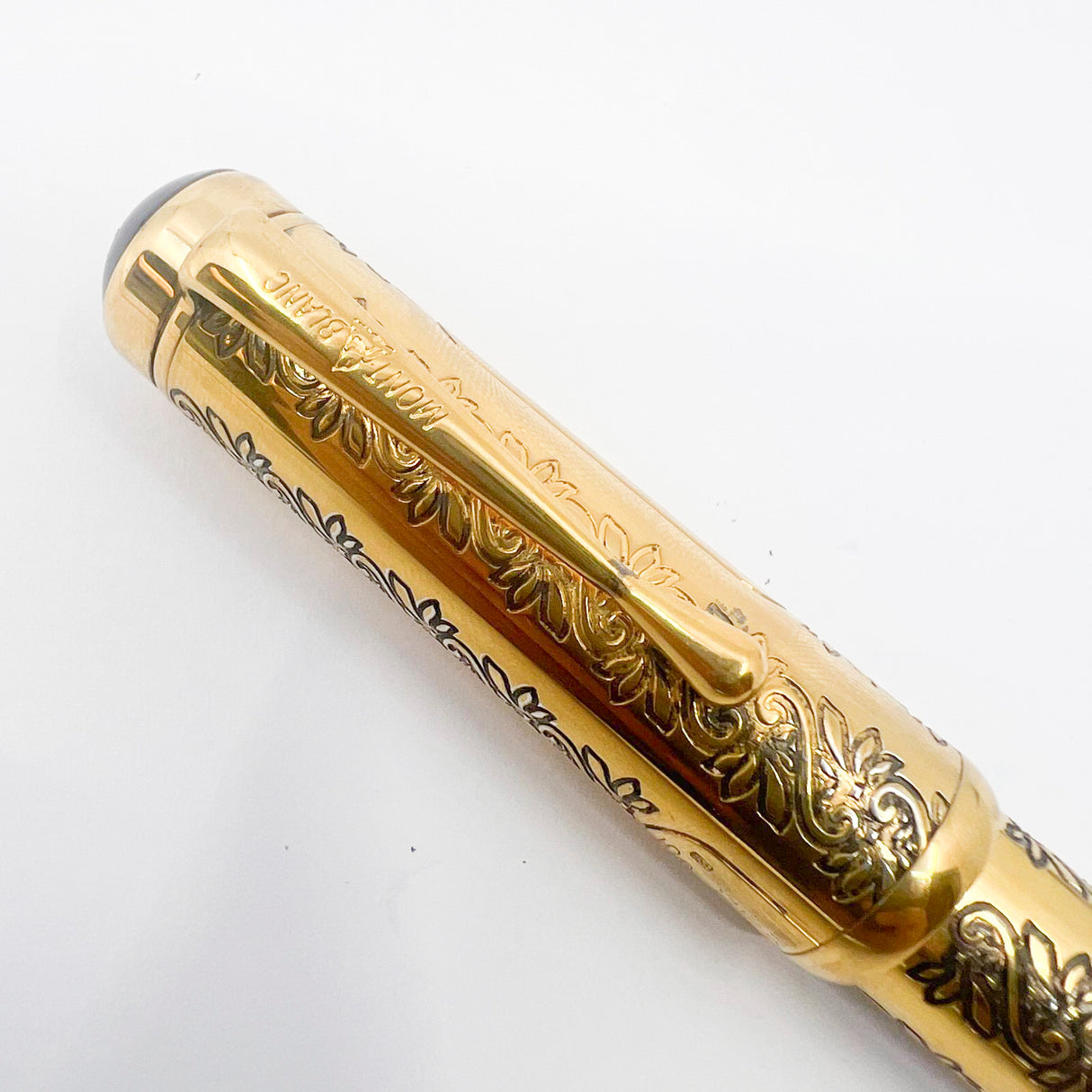 Montblanc Louis XIV Patron of the Arts Limited Edition Fountain Pen - Medium 18kt Gold Nib