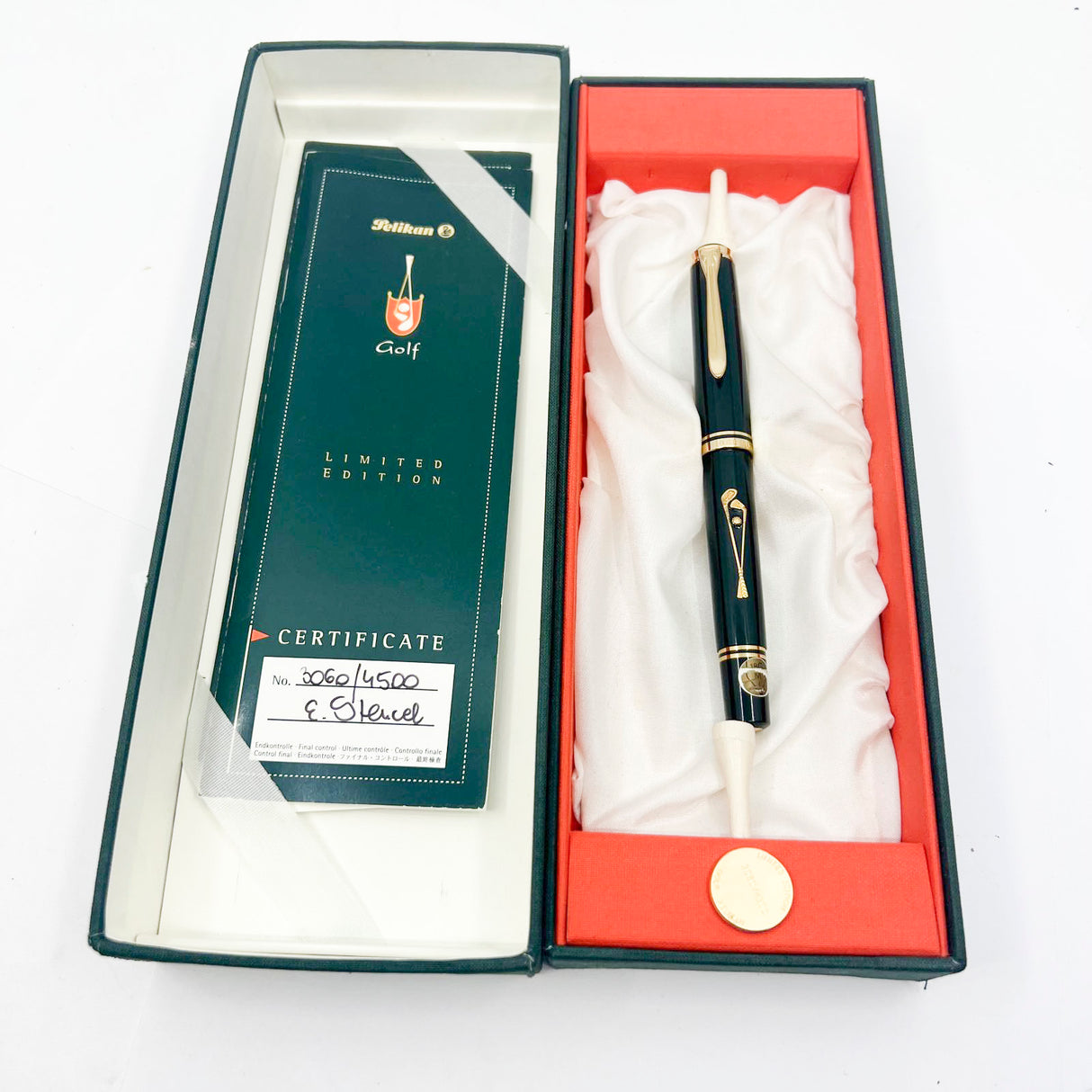 Pelikan Golf M816 Limited Edition Fountain Pen - Medium 18kt Gold Nib