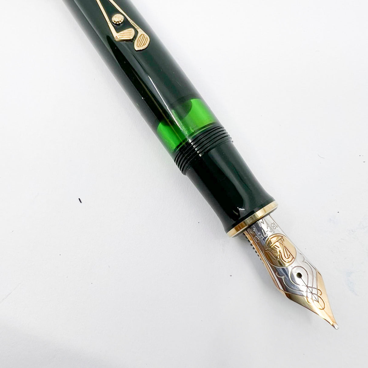 Pelikan Golf M816 Limited Edition Fountain Pen - Medium 18kt Gold Nib