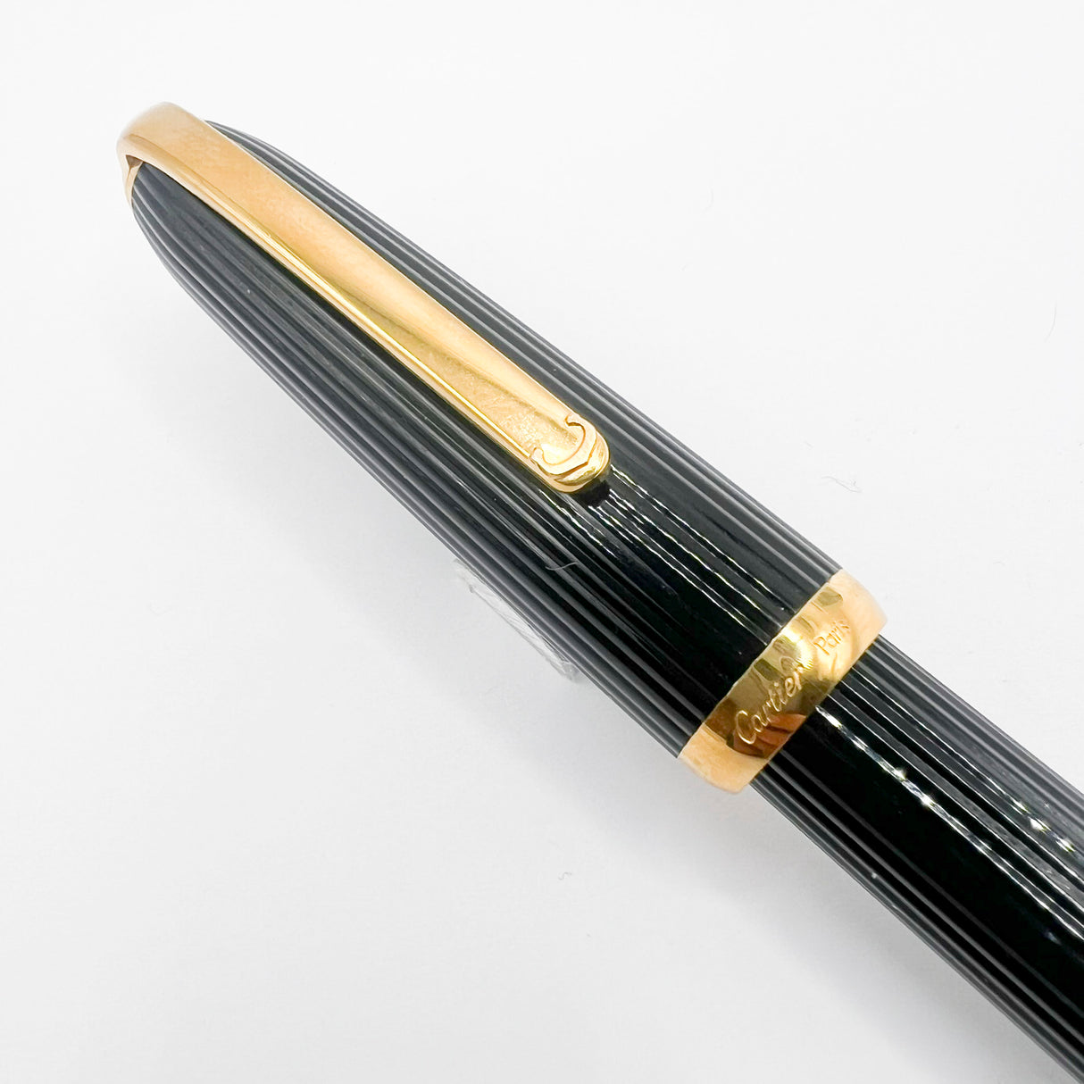 Cartier - Louis Cartier Black Fluted Fountain Pen - Fine 18kt Gold Nib