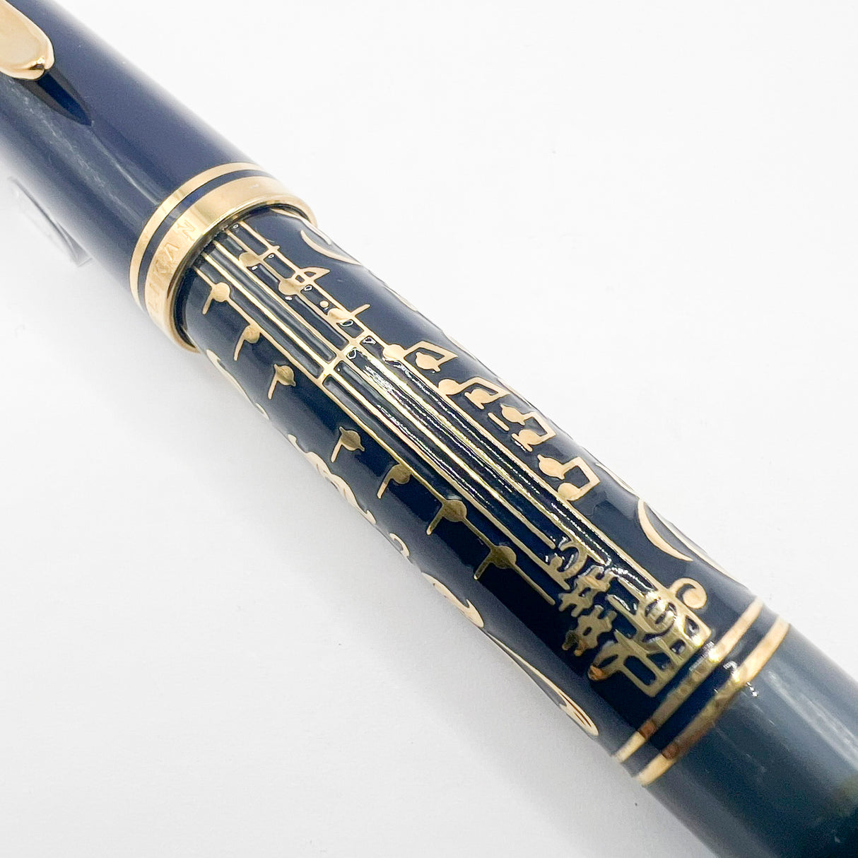 Pelikan Concerto Limited Edition Fountain Pen - Medium 18kt Gold Nib
