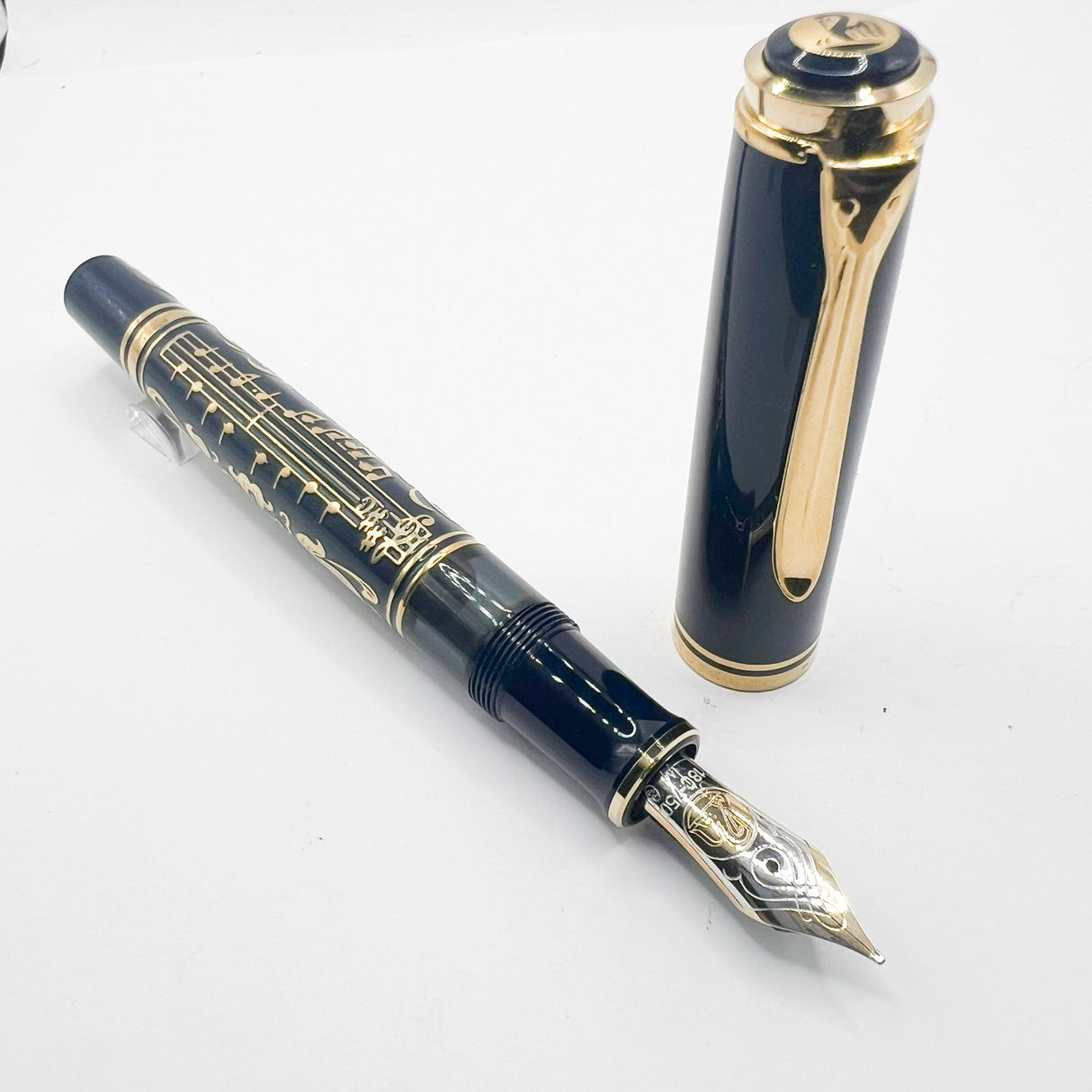 Pelikan Concerto Limited Edition Fountain Pen - Medium 18kt Gold Nib
