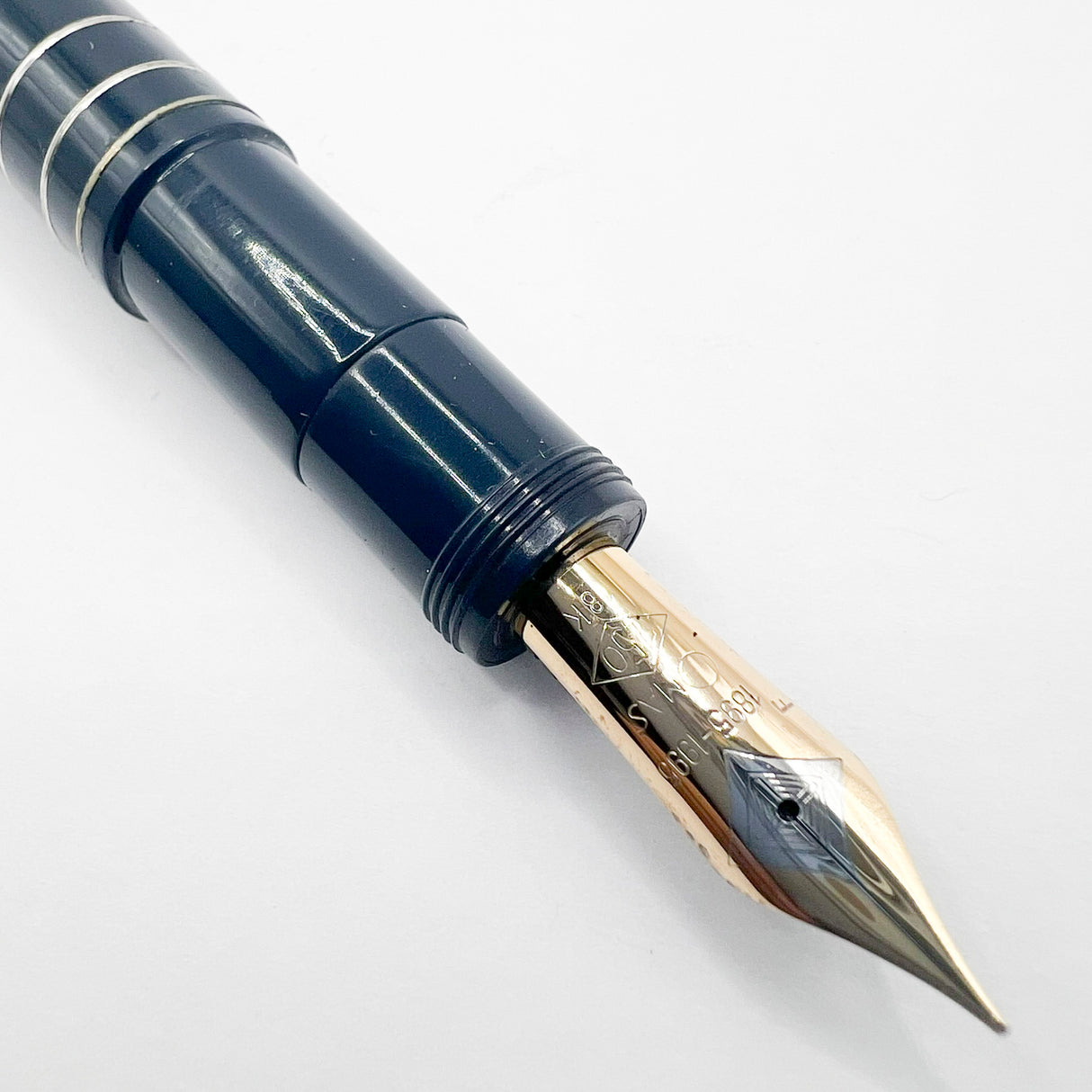 OMAS Dark Blue Marconi Limited Edition Fountain Pen - Fine 18kt Gold Nib