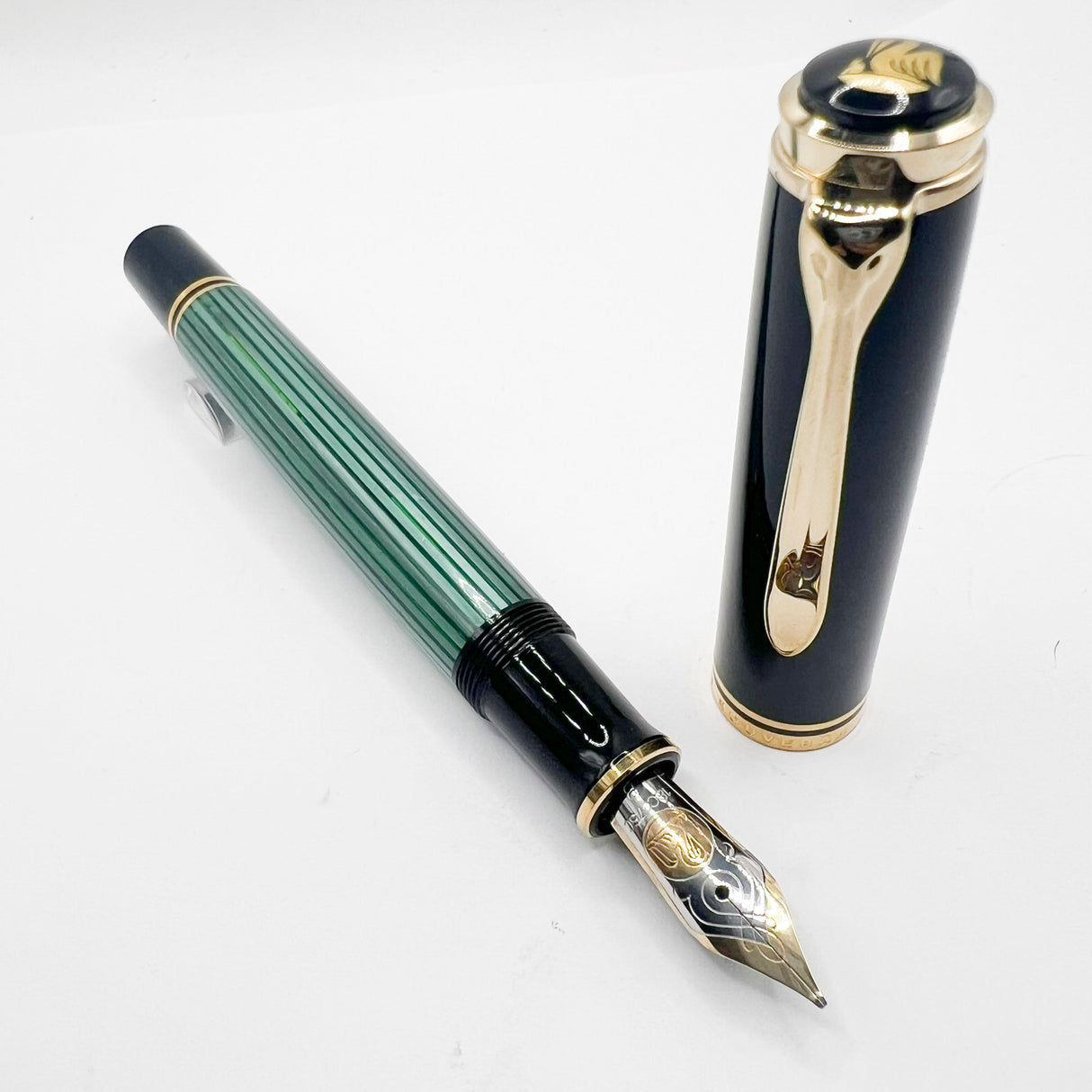 Pelikan M800 Souveran Black Cap & Green Striped Barrel Fountain Pen - Broad 18kt Gold Nib