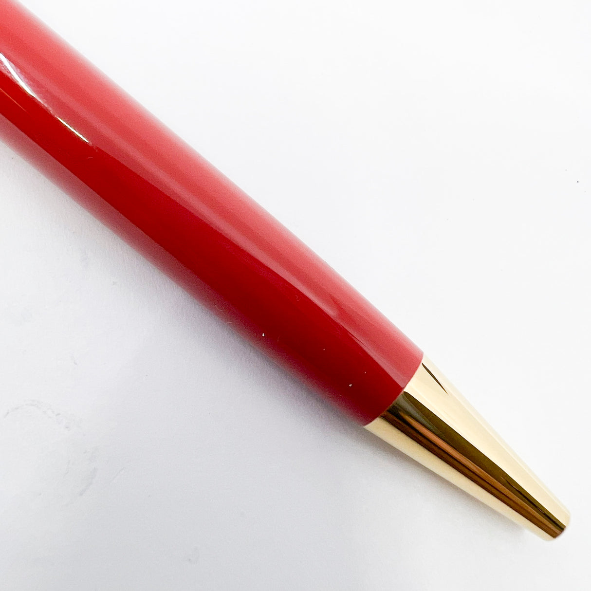 Montblanc Meisterstuck x Olympic Heritage Paris 1924 Midsize Ballpoint - Honors the origins (1924) of the Meisterstuck with a collection inspired by the spirit of the Olympic Games Paris 1924