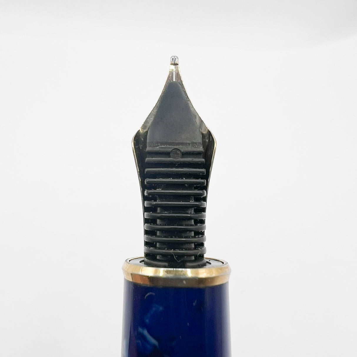 Platinum 3776 Century Celluloid Midnight Ocean Blue Fountain Pen - Broad 18kt Gold Nib