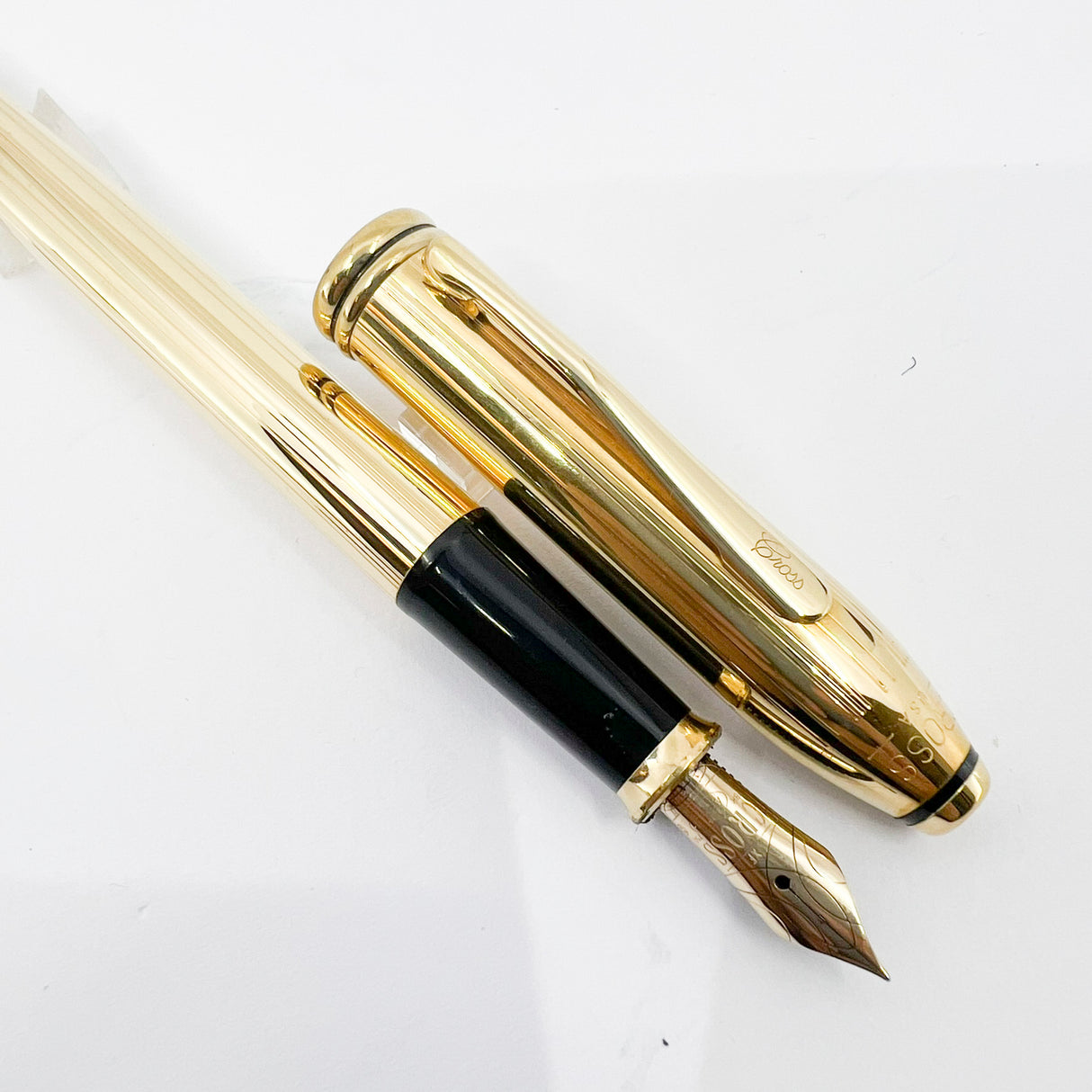 Cross Townsend Gold Plated Fountain Pen - Fine 18kt Gold Nib