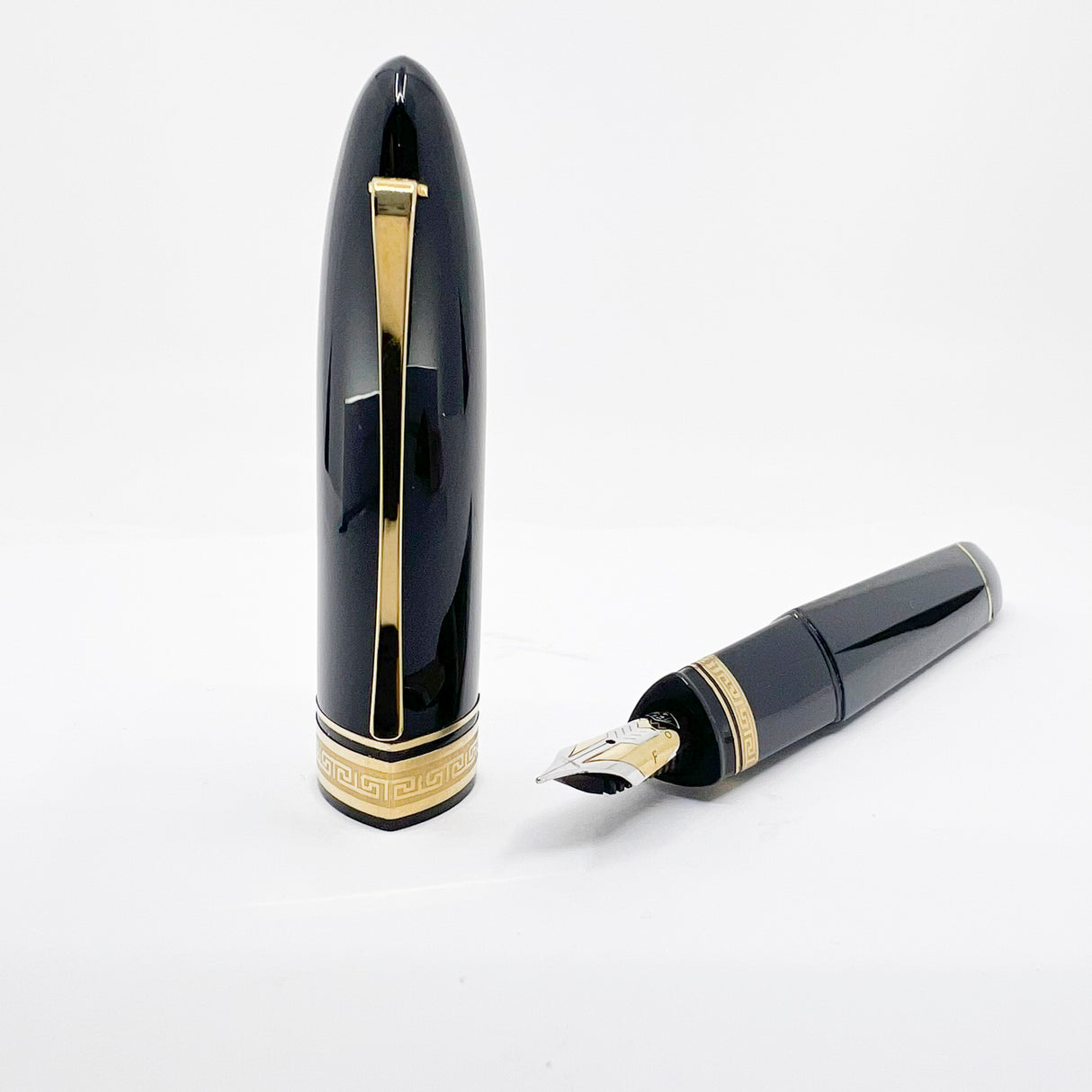 OMAS Blue/Black #360 Oversized Triangulated Fountain Pen - Fine 18kt Gold Nib