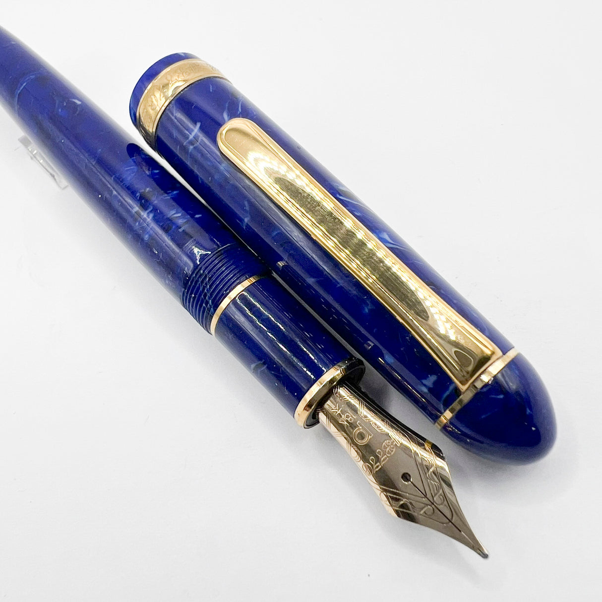 Platinum #3776 Celluloid Marbled Midnight Blue Ocean Fountain Pen - Broad 18kt Gold Nib