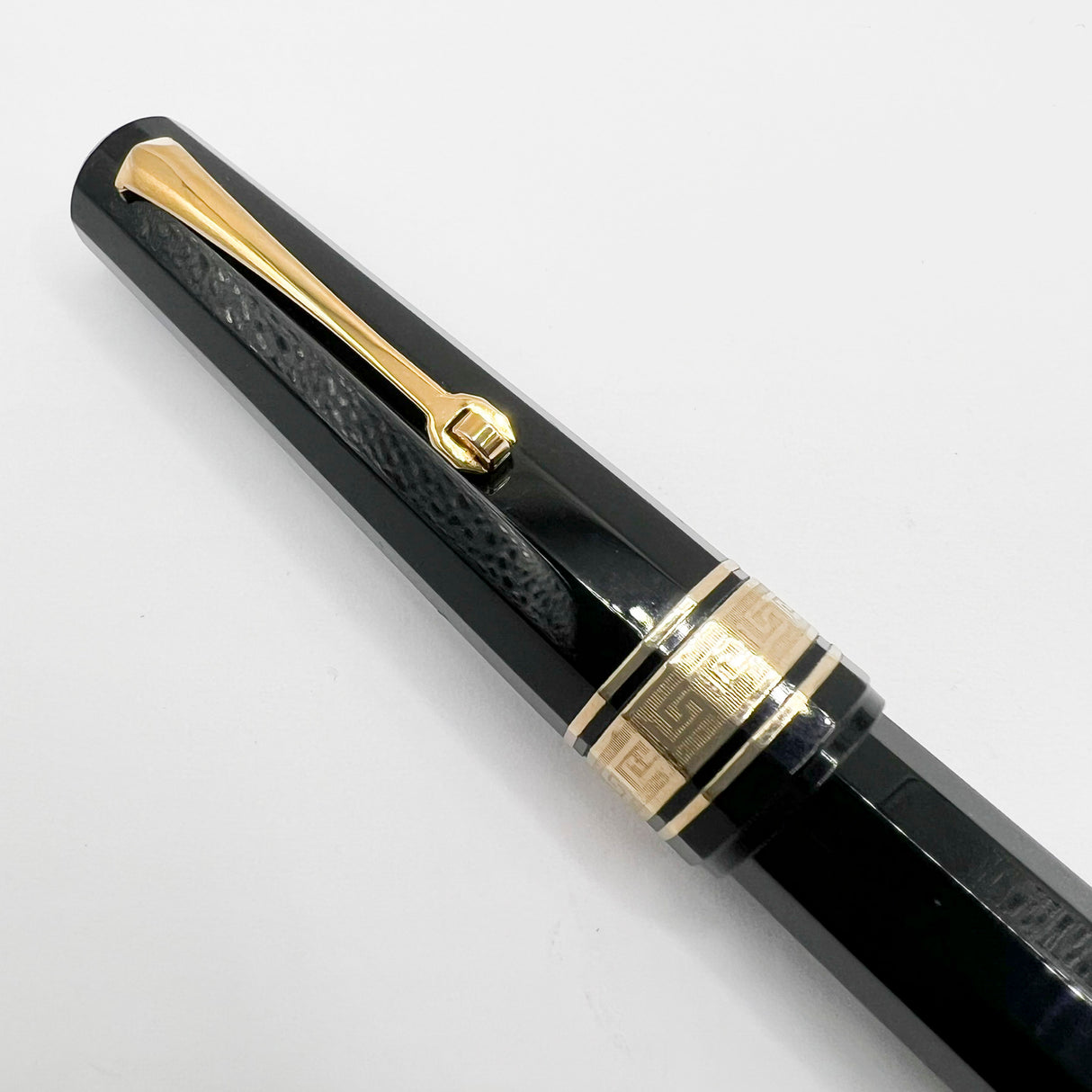 OMAS Senior Paragon Extra - Large Facetted Black Fountain Pen - Semi-Flexible Medium 18kt Gold Nib