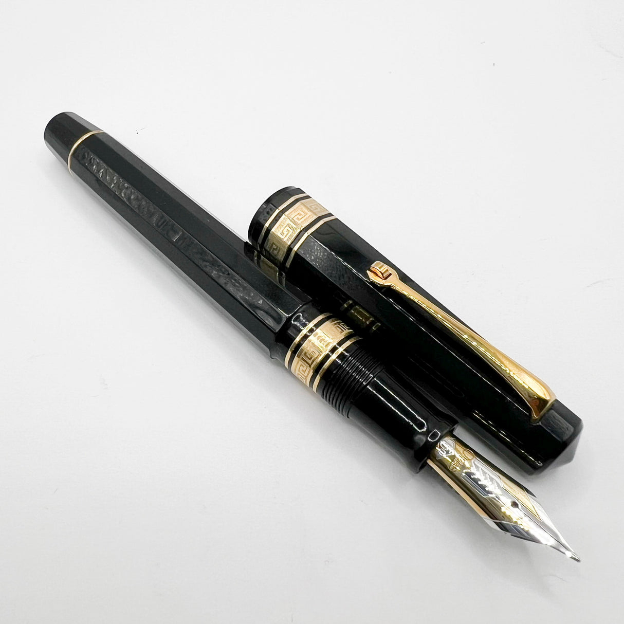OMAS Senior Paragon Extra - Large Facetted Black Fountain Pen - Semi-Flexible Medium 18kt Gold Nib