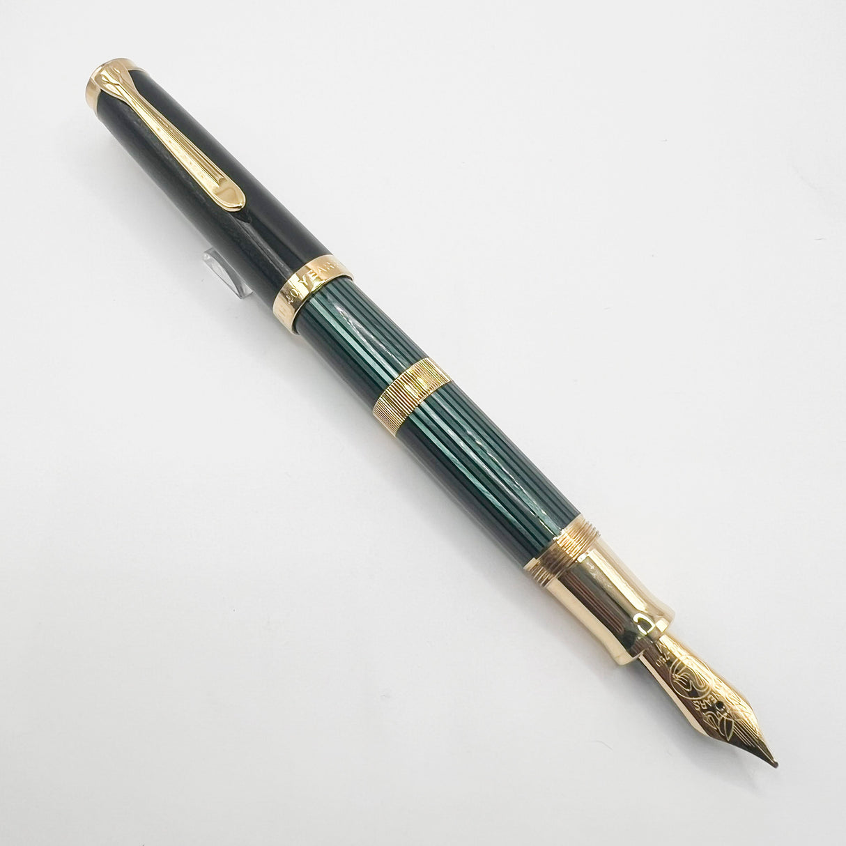 Pelikan Souverän M800 40 Years Anniversary Limited Edition Fountain Pen - Medium 18kt Gold Nib