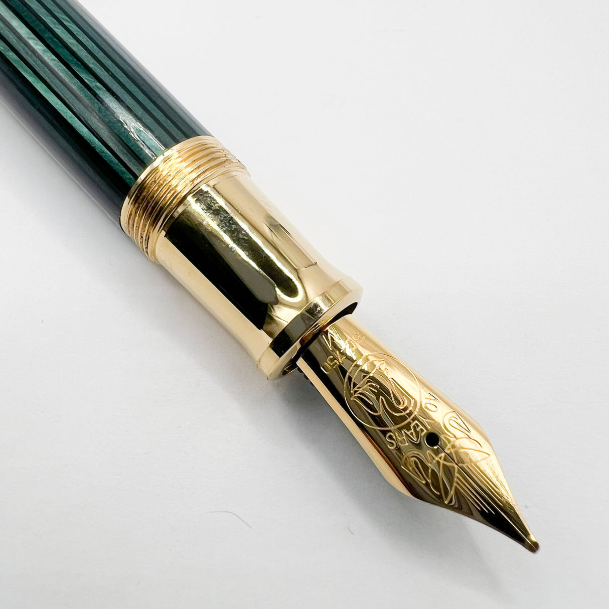 Pelikan Souverän M800 40 Years Anniversary Limited Edition Fountain Pen - Medium 18kt Gold Nib