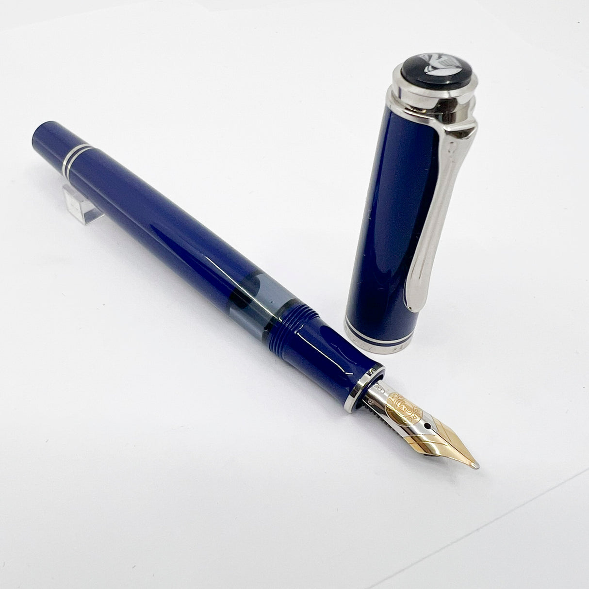 Pelikan M405 Solid Blue Special Edition Fountain Pen - Flexible Broad 18C Gold Nib