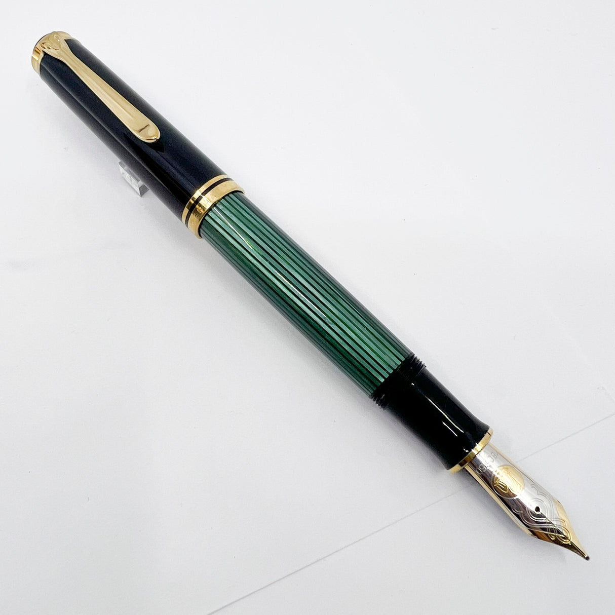 Pelikan Souveran Black/Green Striped M1000 Fountain Pen - Flexible Medium 18kt Gold Nib