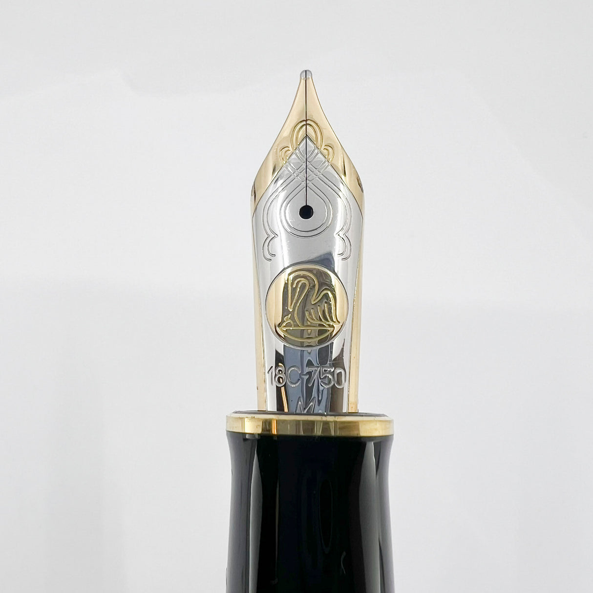 Pelikan Souveran Black/Green Striped M1000 Fountain Pen - Flexible Medium 18kt Gold Nib