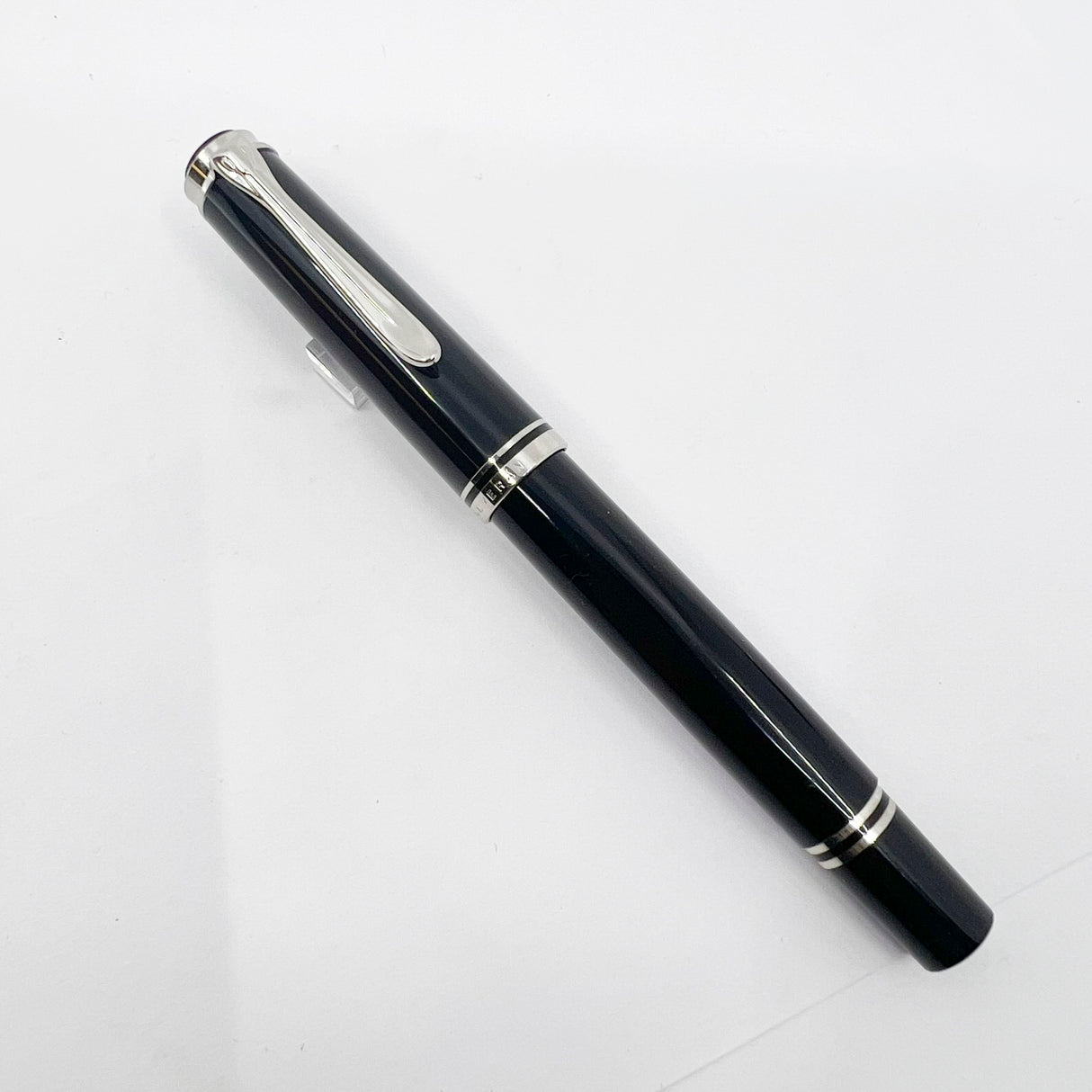Pelikan M405 Solid Black Fountain Pen - Medium 14C Gold Nib