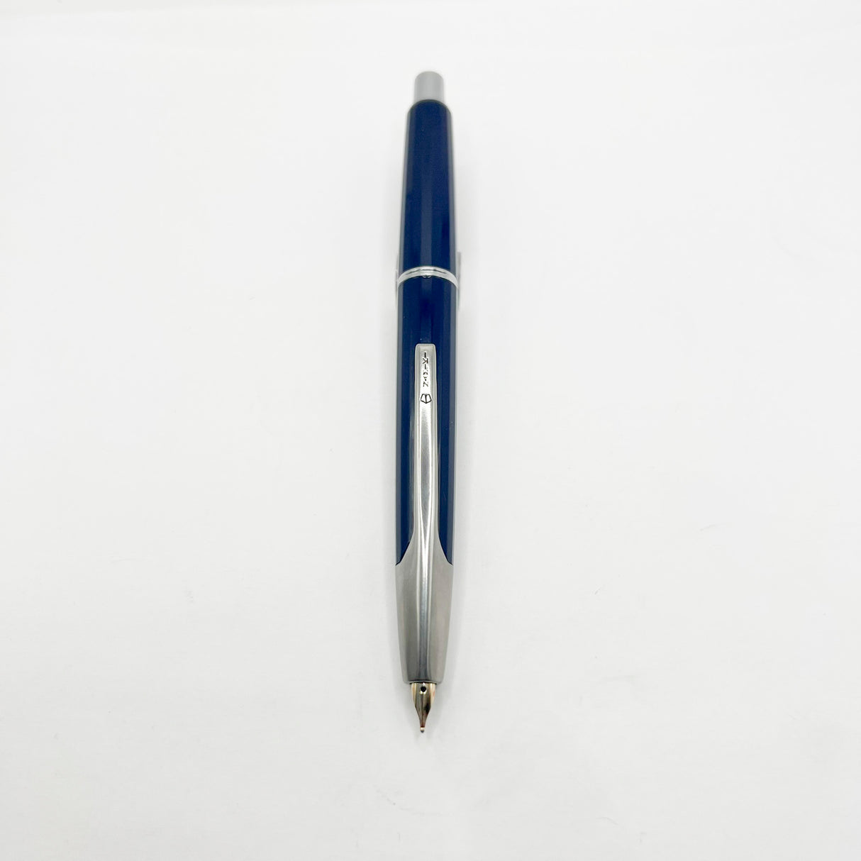 Pilot Namiki Blue Vanishing Point Fountain Pen - Classic Style Multi-Facetted Body - 1996 - Medium 14kt Gold Nib
