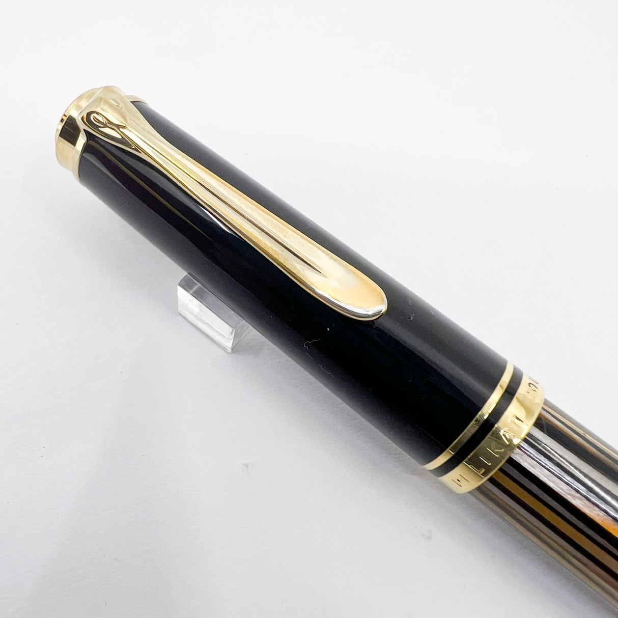 Pelikan M400 Tortoise Brown Fountain Pen - Medium 14kt Gold Nib