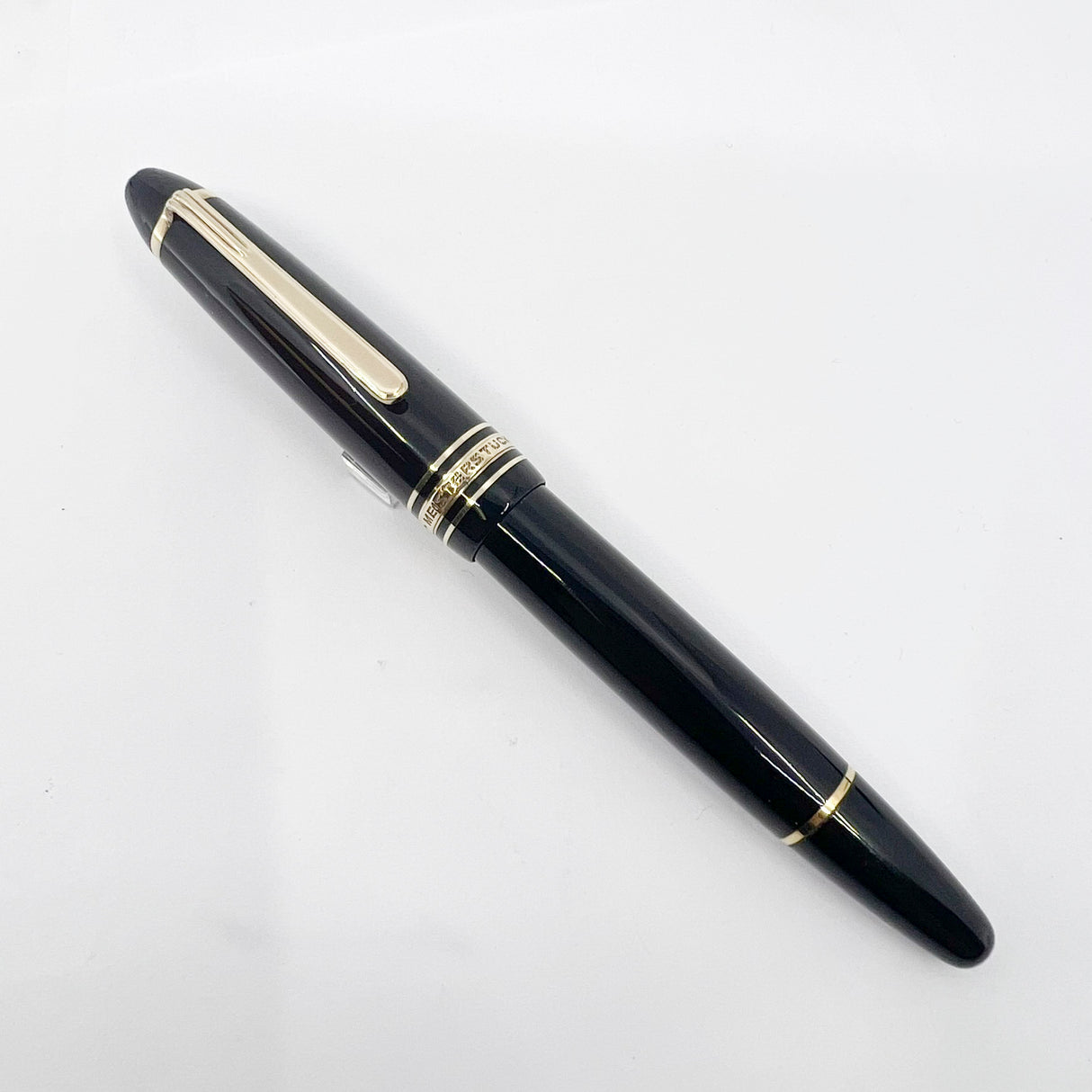 Montblanc Black Resin Meisterstuck #146 LeGrand Fountain Pen - Fine 14kt Gold Nib