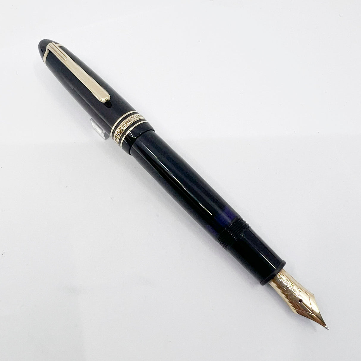 Montblanc Black Resin Meisterstuck #146 LeGrand Fountain Pen - Fine 14kt Gold Nib